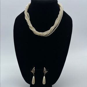 Richelieu Earrings and Classic Twisted Pearl Necklace Set
